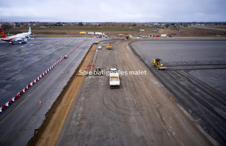 Photo SPIE BATIGNOLLES / MALET - FRANCAZAL