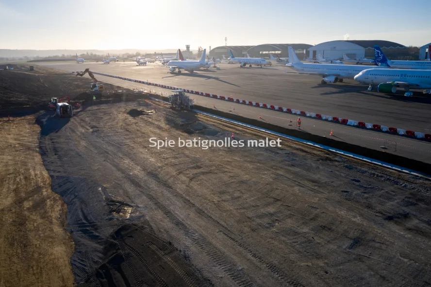 Photo SPIE BATIGNOLLES / MALET - FRANCAZAL