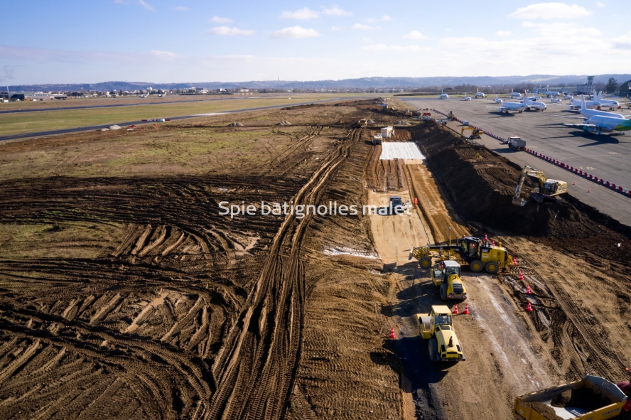 Photo SPIE BATIGNOLLES / MALET - FRANCAZAL