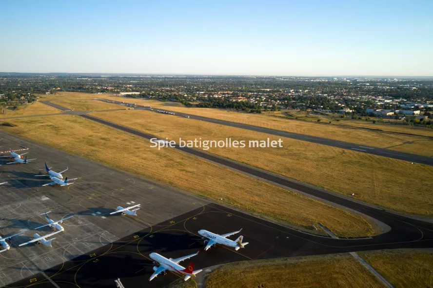 Photo SPIE BATIGNOLLES / MALET - Piste et tarmac