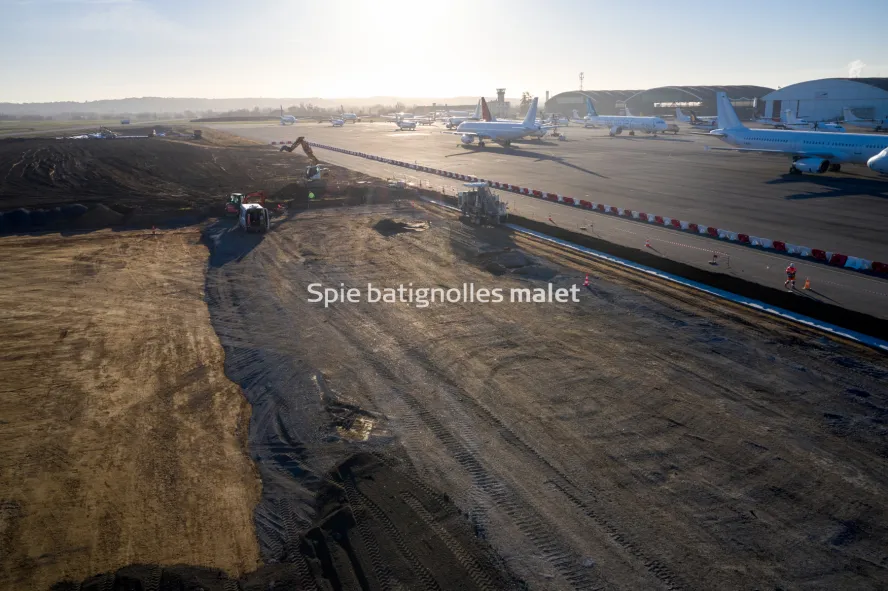 Photo SPIE BATIGNOLLES / MALET - FRANCAZAL