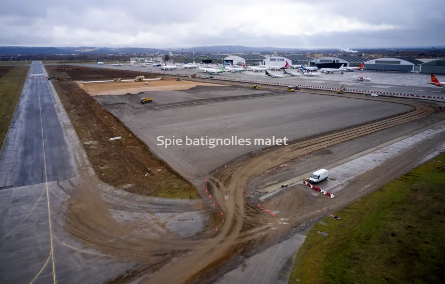 Photo SPIE BATIGNOLLES / MALET - FRANCAZAL