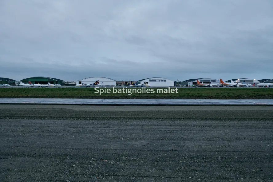 Photo SPIE BATIGNOLLES / MALET - Piste et tarmac