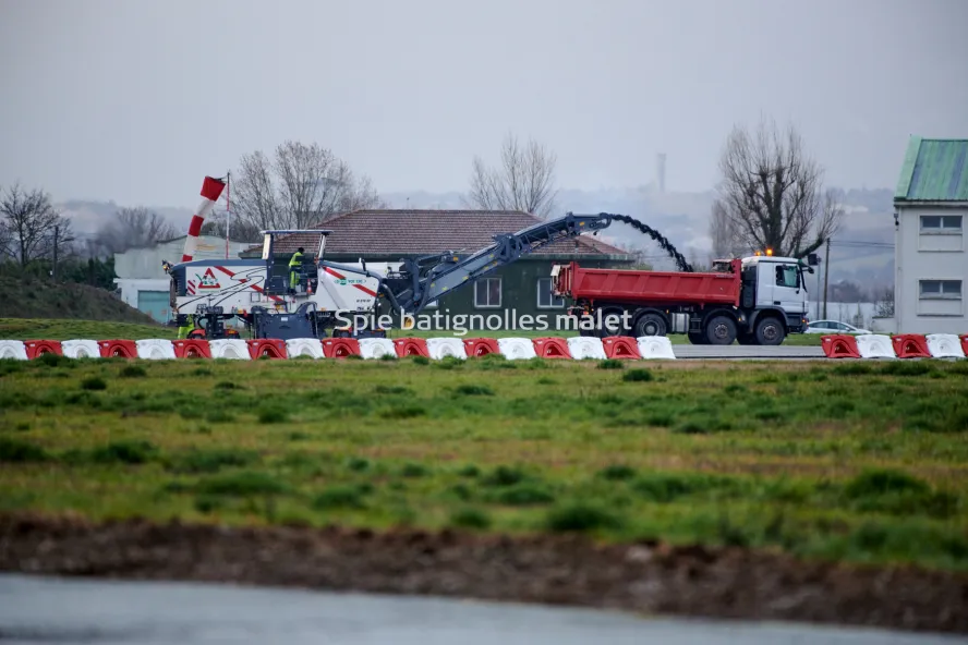 Photo SPIE BATIGNOLLES / MALET - Piste et tarmac