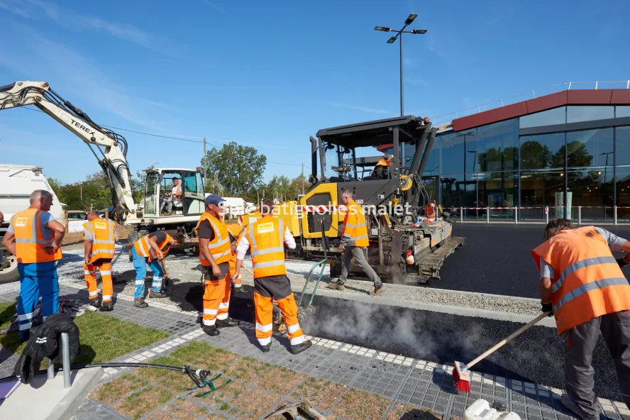 Photo SPIE BATIGNOLLES / MALET - Enrobes et finition Lidl