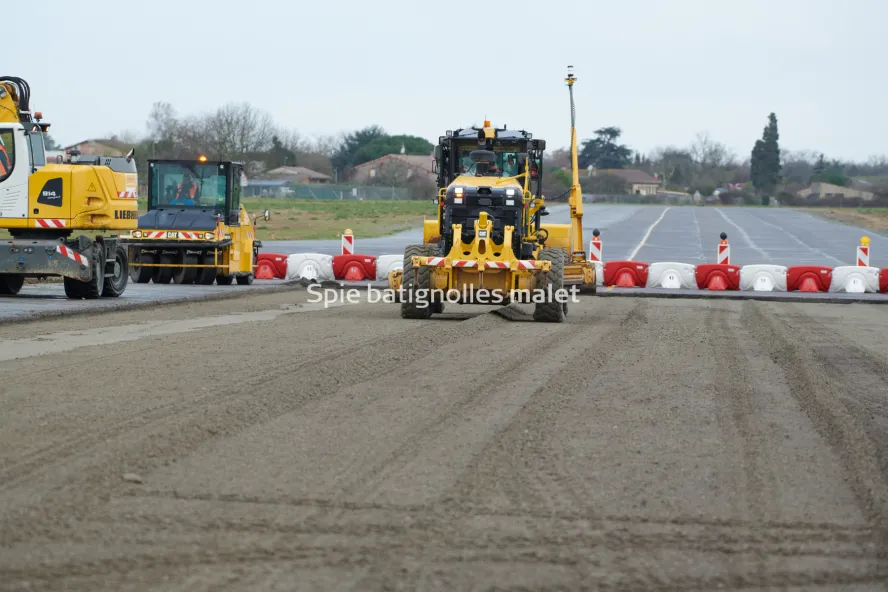 Photo SPIE BATIGNOLLES / MALET - Piste et tarmac