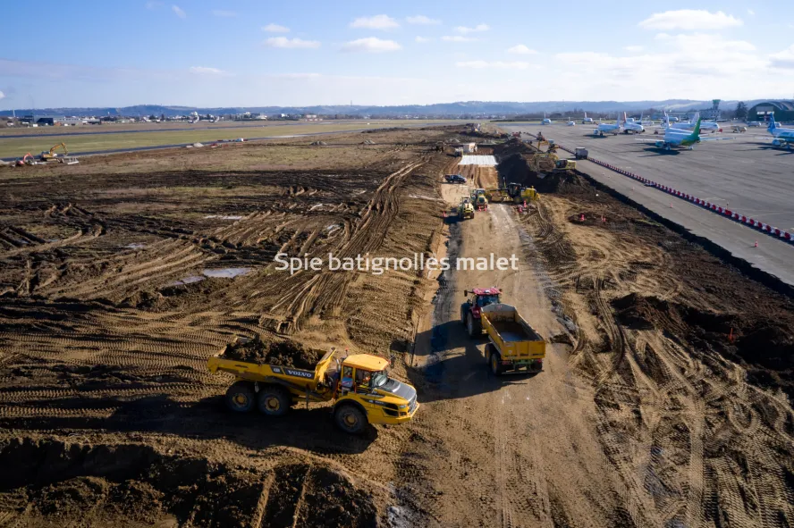 Photo SPIE BATIGNOLLES / MALET - FRANCAZAL