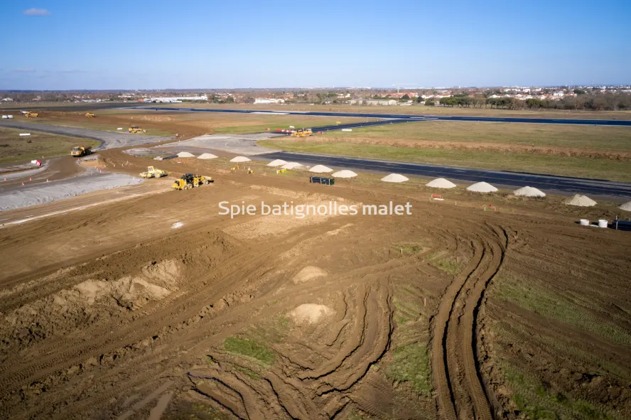 Photo SPIE BATIGNOLLES / MALET - FRANCAZAL