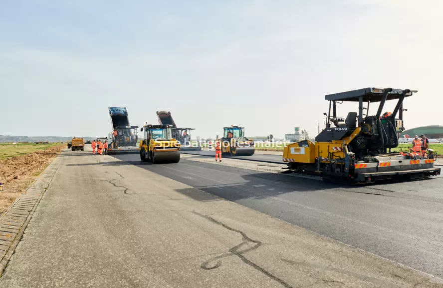 Photo SPIE BATIGNOLLES / MALET - Piste et tarmac