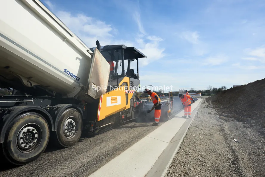 Photo SPIE BATIGNOLLES / MALET - Bitume échangeur IN JACCA