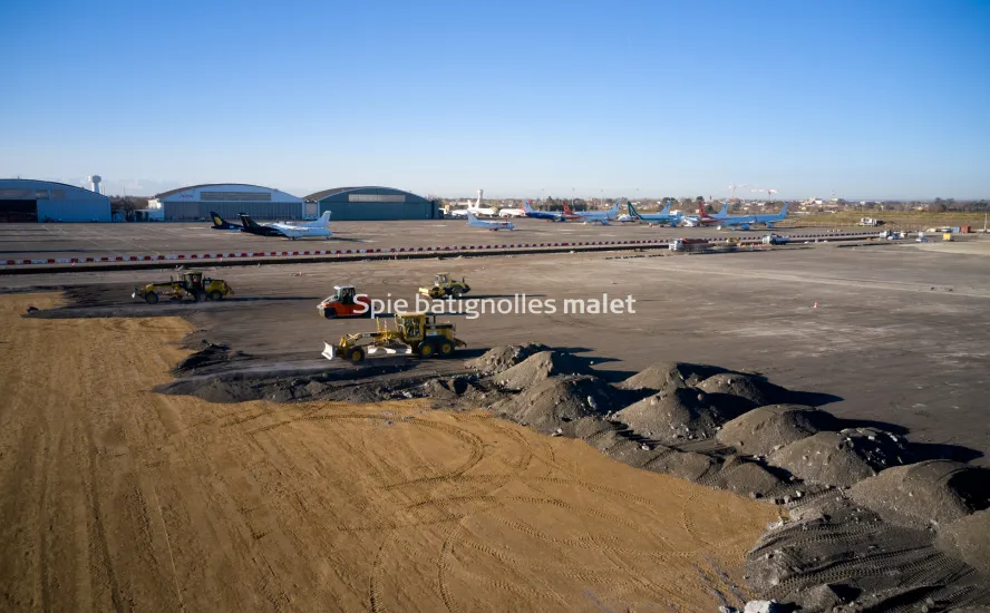 Photo SPIE BATIGNOLLES / MALET - FRANCAZAL