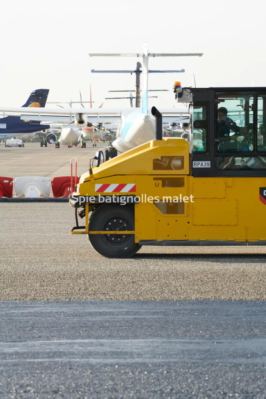 Photo SPIE BATIGNOLLES / MALET - Piste et tarmac