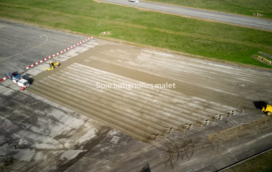 Photo SPIE BATIGNOLLES / MALET - Piste et tarmac