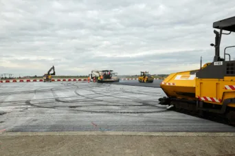 Photo SPIE BATIGNOLLES / MALET - Piste et tarmac