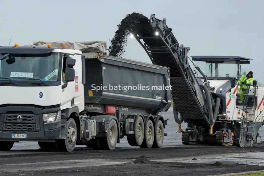 Photo SPIE BATIGNOLLES / MALET - Piste et tarmac