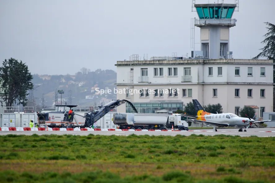 Photo SPIE BATIGNOLLES / MALET - Piste et tarmac