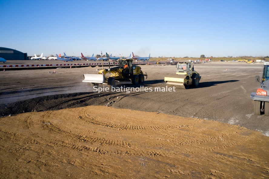 Photo SPIE BATIGNOLLES / MALET - FRANCAZAL