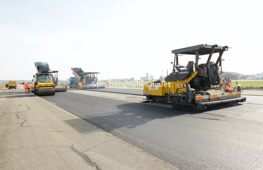 Photo SPIE BATIGNOLLES / MALET - Piste et tarmac