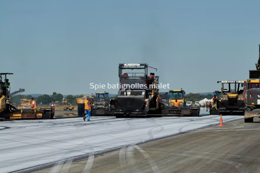 Photo SPIE BATIGNOLLES / MALET - Piste et tarmac