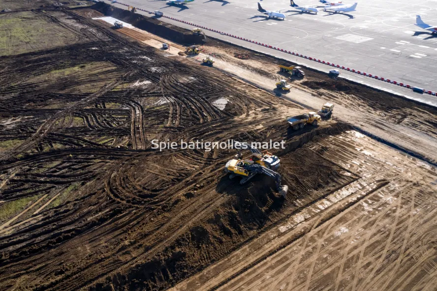 Photo SPIE BATIGNOLLES / MALET - FRANCAZAL