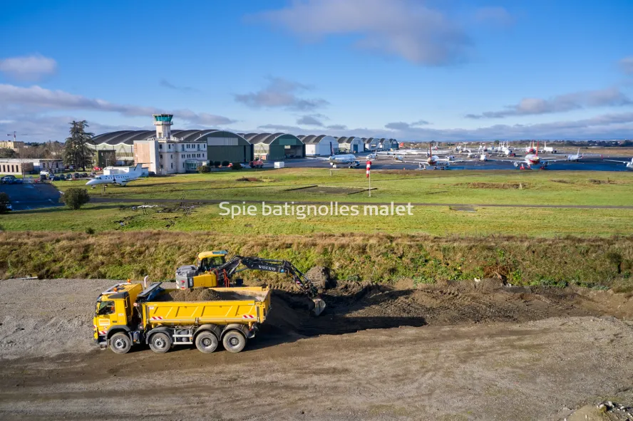 Photo SPIE BATIGNOLLES / MALET - FRANCAZAL