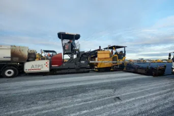 Photo SPIE BATIGNOLLES / MALET - Piste et tarmac