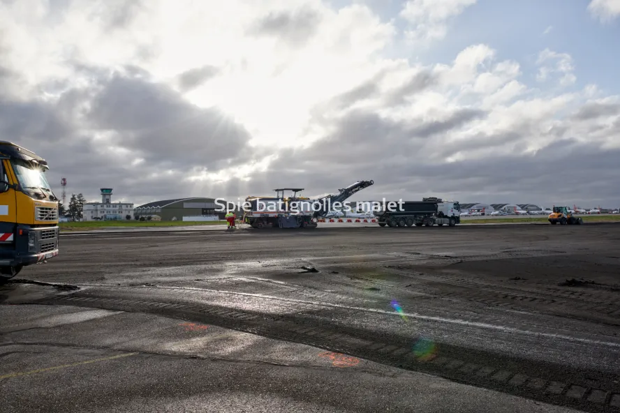 Photo SPIE BATIGNOLLES / MALET - Piste et tarmac