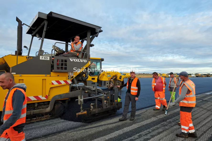 Photo SPIE BATIGNOLLES / MALET - Piste et tarmac