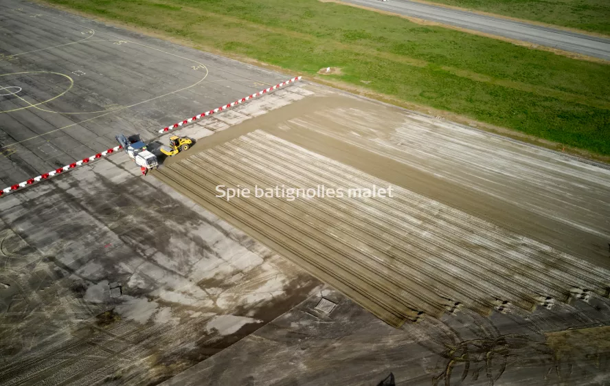 Photo SPIE BATIGNOLLES / MALET - Piste et tarmac