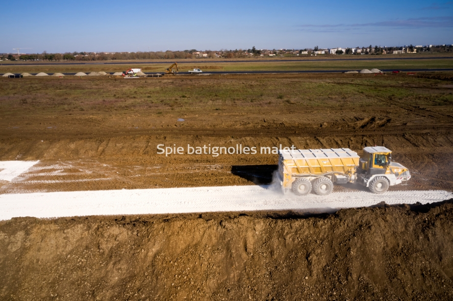 Photo SPIE BATIGNOLLES / MALET - FRANCAZAL