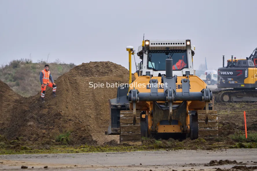 Photo SPIE BATIGNOLLES / MALET - FRANCAZAL