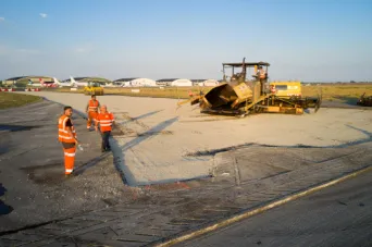 Photo SPIE BATIGNOLLES / MALET - Piste et tarmac