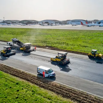 Photo - Piste et tarmac