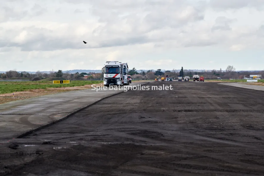 Photo SPIE BATIGNOLLES / MALET - Piste et tarmac