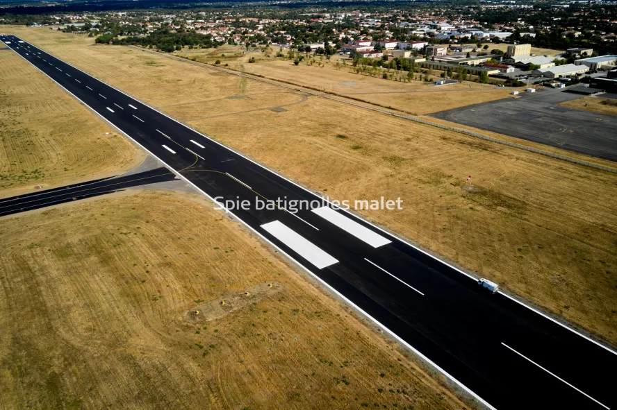 Photo SPIE BATIGNOLLES / MALET - Piste et tarmac