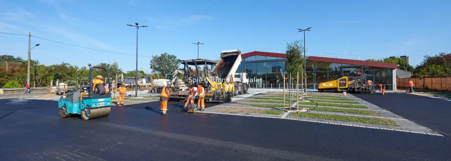 Photo SPIE BATIGNOLLES / MALET - Enrobes et finition Lidl