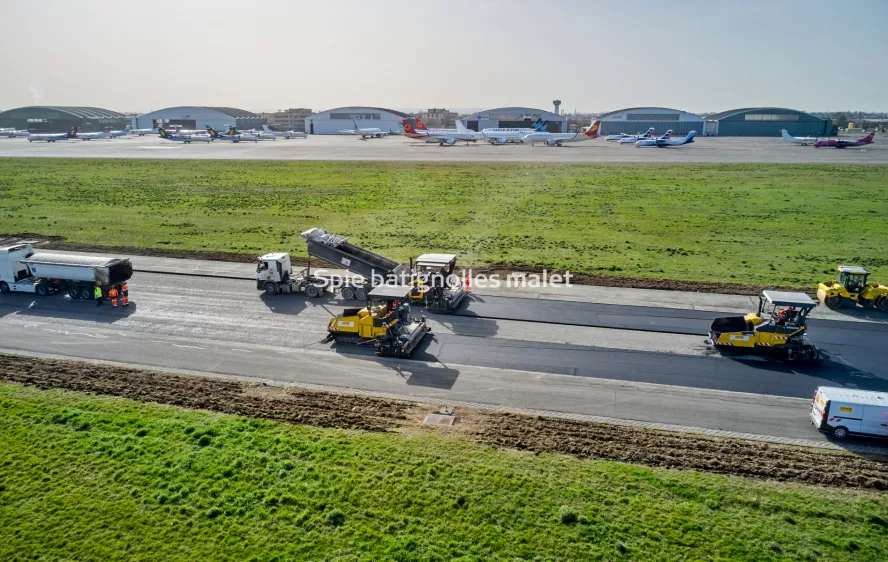 Photo SPIE BATIGNOLLES / MALET - Piste et tarmac