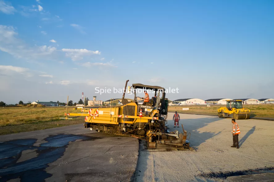 Photo SPIE BATIGNOLLES / MALET - Piste et tarmac