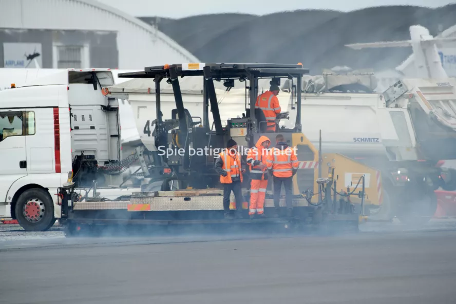 Photo SPIE BATIGNOLLES / MALET - Piste et tarmac