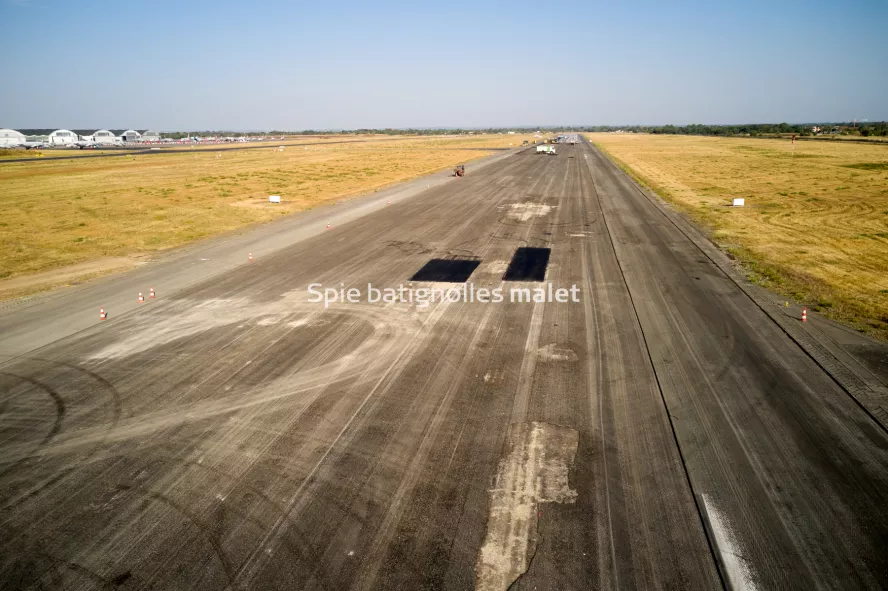 Photo SPIE BATIGNOLLES / MALET - Piste et tarmac